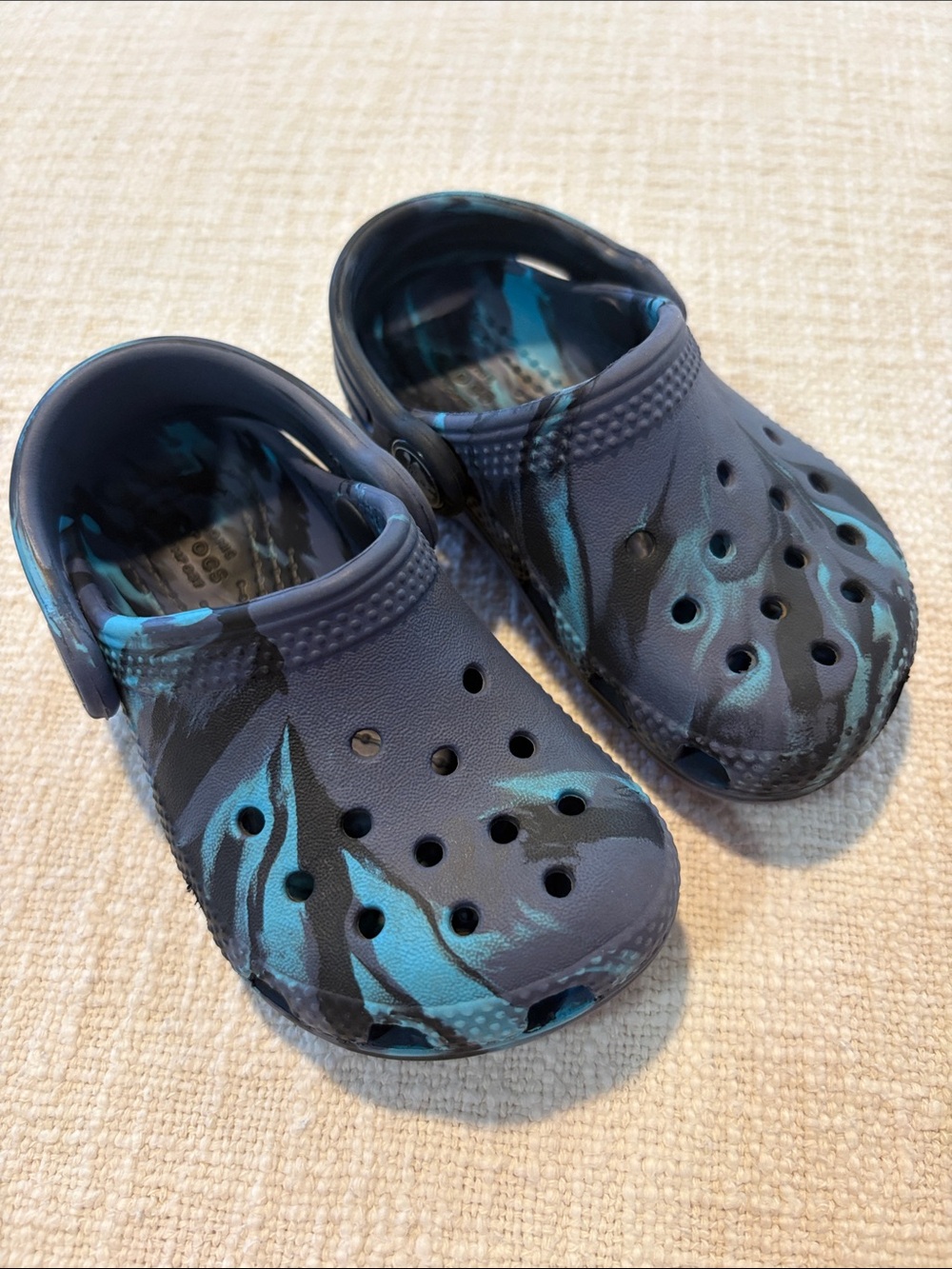 Toddler Marbled Crocs